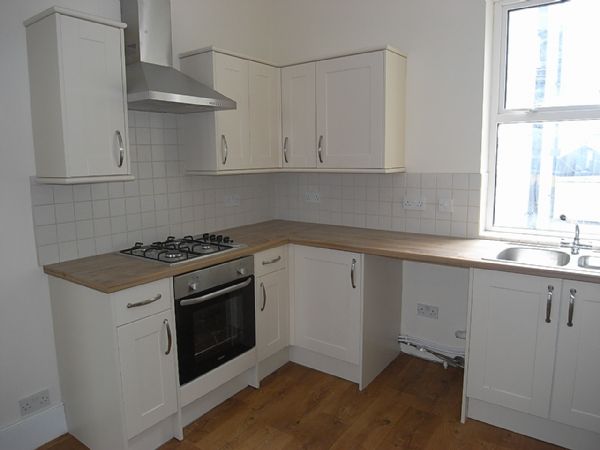 Flat to rent in Rowlands Road, Worthing