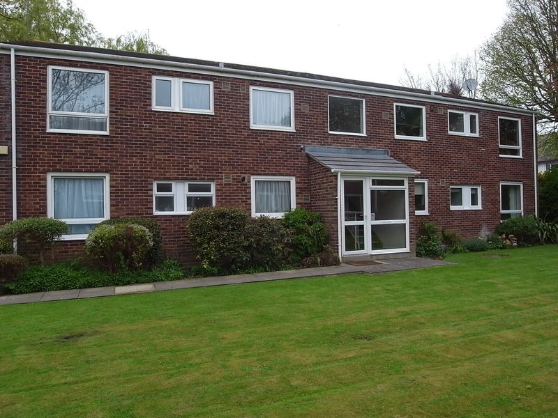 Pevensey Gardens, Worthing