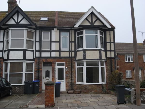 Canterbury Road, WORTHING 