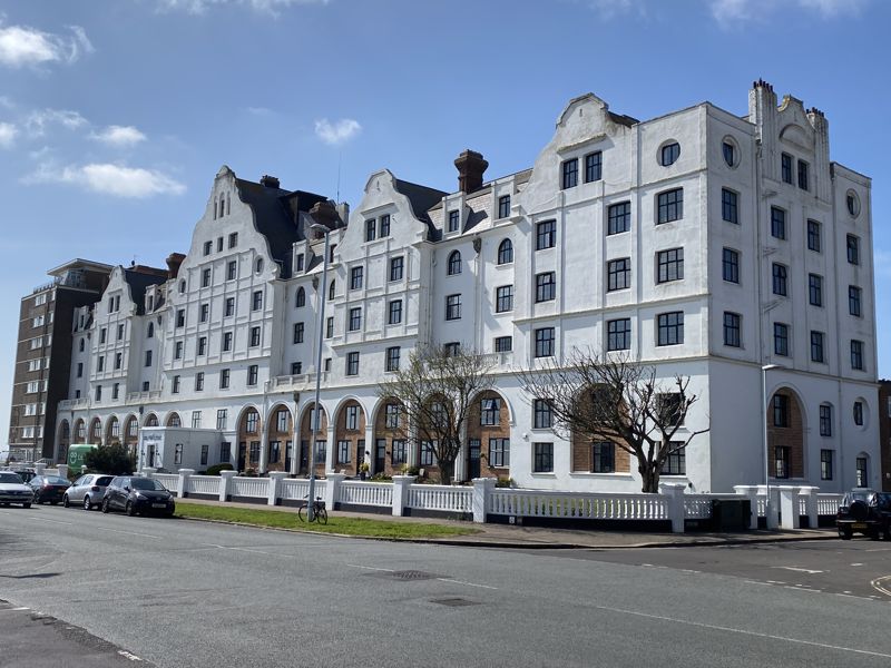 Grand Avenue, Worthing