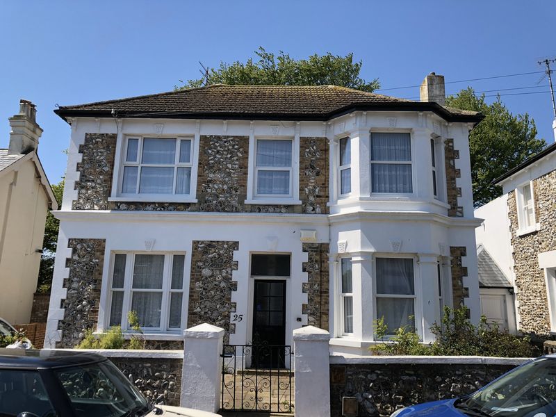 Madeira Avenue, Worthing